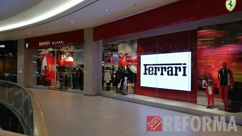 LED экран для бутика «Ferrari»
