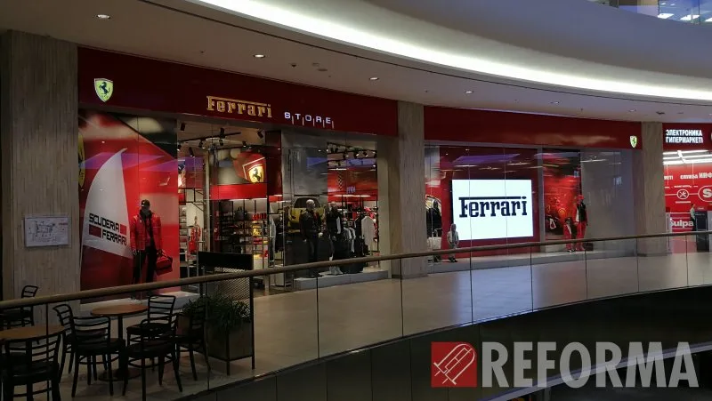 LED экран для бутика «Ferrari»