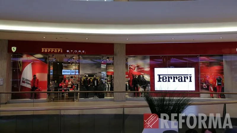 LED экран для бутика «Ferrari»